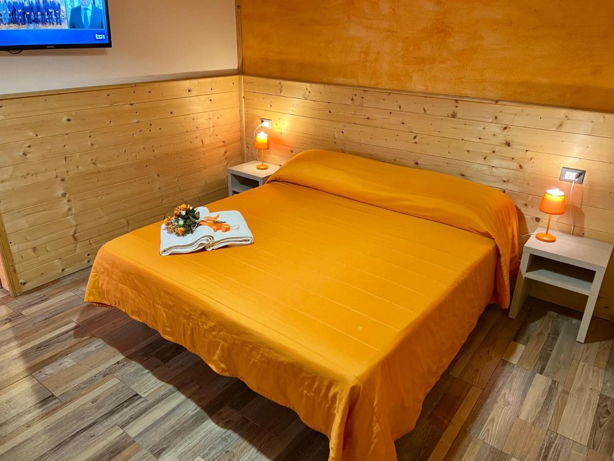 Agriturismo Le Essenze - Terrazza Sulla Romagna เชซานา ภายนอก รูปภาพ