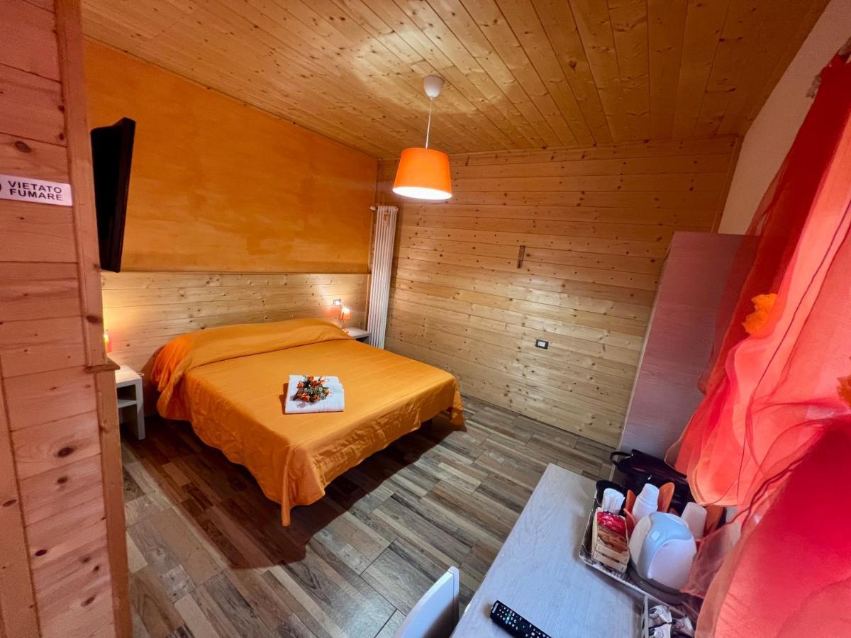 Agriturismo Le Essenze - Terrazza Sulla Romagna เชซานา ภายนอก รูปภาพ